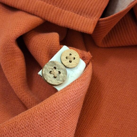 Tommy Bahama Shirt Women's Medium Blue Red 100% Silk Classic Ribbed Woven Basic - Picture 7 of 7